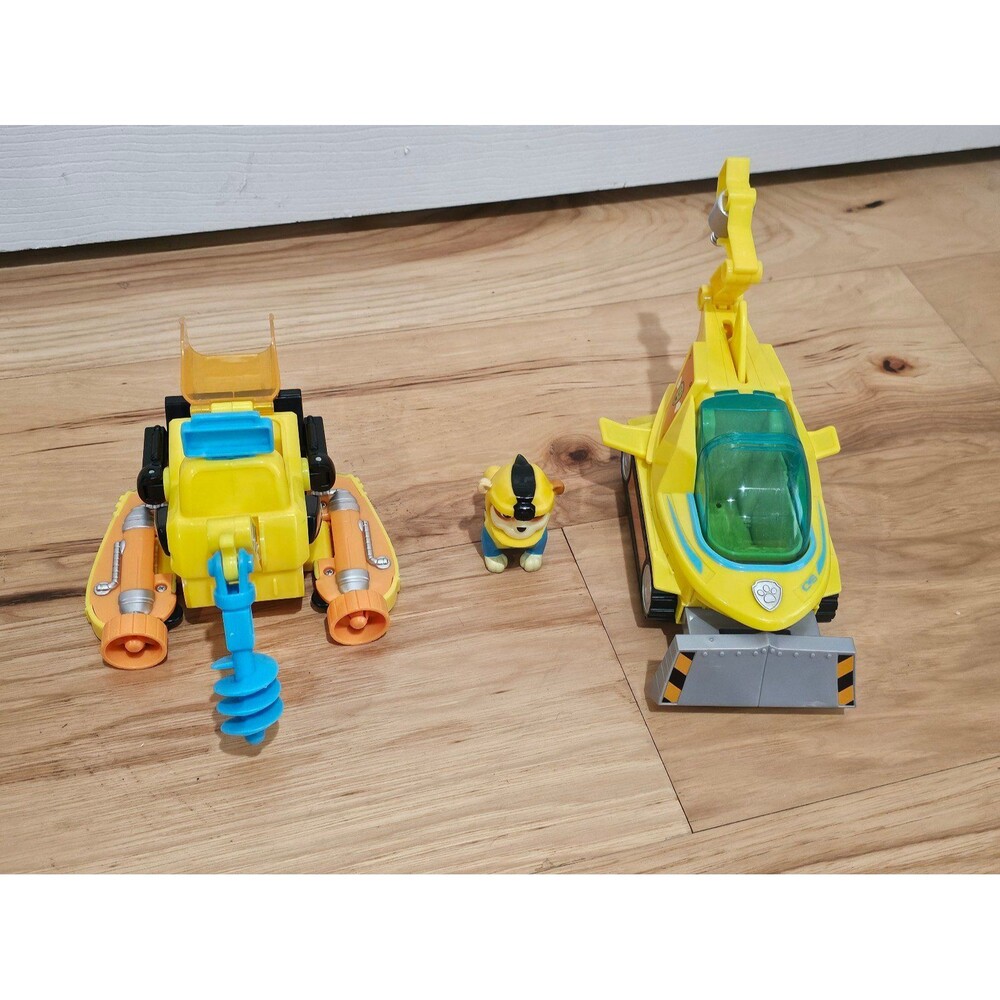 Paw Patrol Sea Rubble Transforming Sea Patrol Vehicle set with one figure